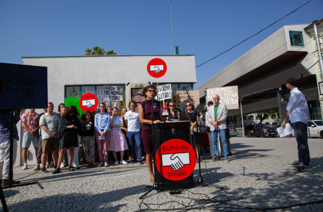 SaS podporuje kultúrnu obec v štrajkovej pohotovosti, podľa Gröhlinga sa vláde všetko rozpadá pod…
