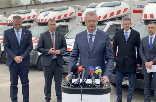 Slovensko pokračuje v humanitárnej pomoci Ukrajine. Vojensky postihnuté regióny dostanú sanitky, zdravotnícky materiál a lekárničky&hellip;