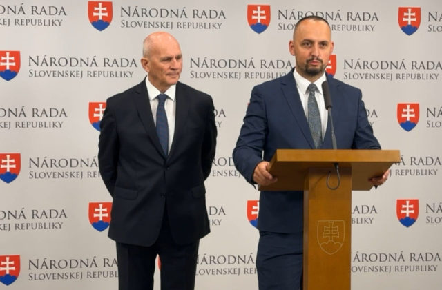 Majerský požiadal Migaľa o zvolanie mimoriadnej schôdze výboru na kontrolu SIS