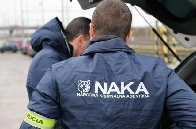 Národná kriminálna agentúra sa od septembra rozdelí na tri samostatné útvary. Budú riešiť korupciu, drogy a terorizmus