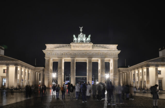 Nemecká opozícia podporuje účasť krajiny&hellip;