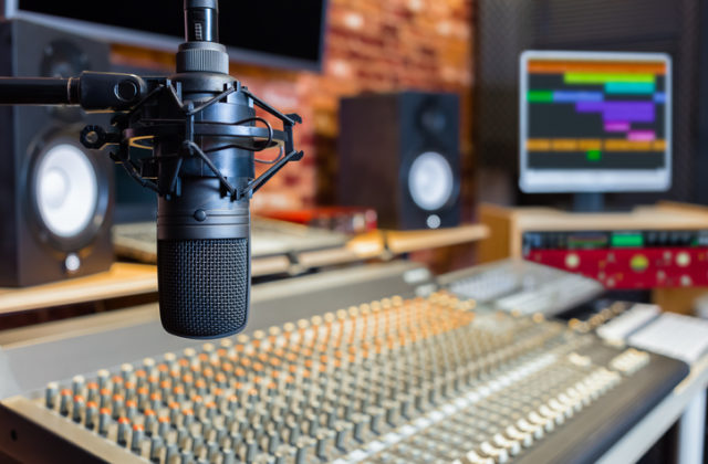 Rádio Expres je aj naďalej najpočúvanejším rádiom, viac ako 30 percent Slovákov si ho…