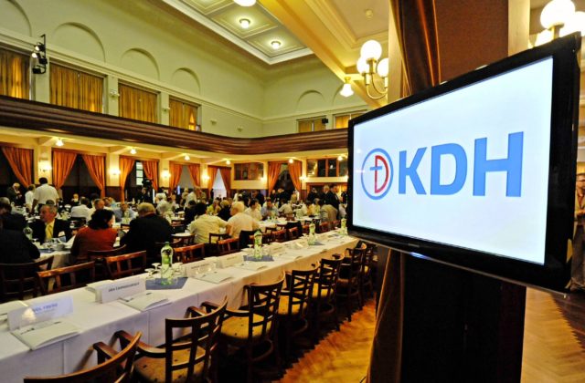 Kresťanskí demokrati podporujú kultúrny štrajk, za súčasný stav podľa nich môže Šimkovičová