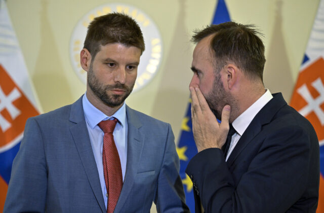 Voľby by sa skončili patom. Prieskum ukázal, že koalícia by sa skladala ťažko