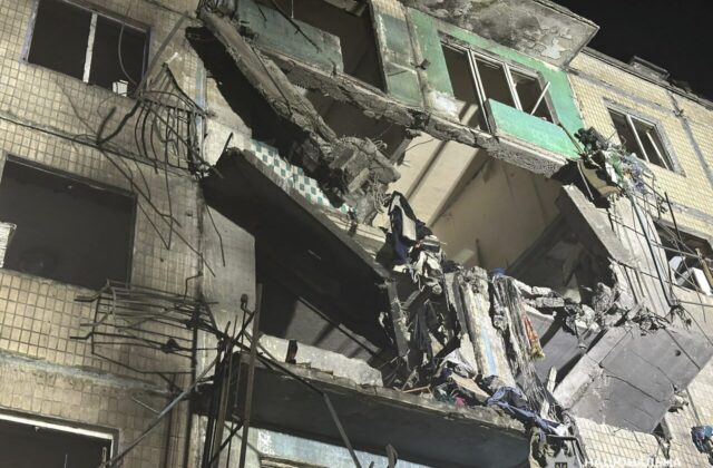 Rusi riadenými leteckými bombami zaútočili&hellip;