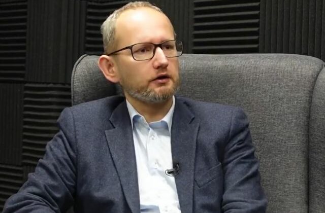 Fico ako asi jediný premiér v celej Európskej únii nebol v Kyjeve a aj týmto podľa Bátora vyjadrujeme náš postoj –&hellip;