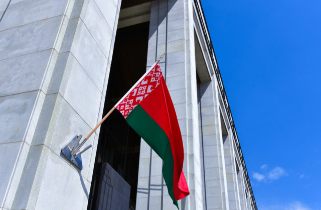 Bieloruský súd odsúdil 12 ľudí&hellip;