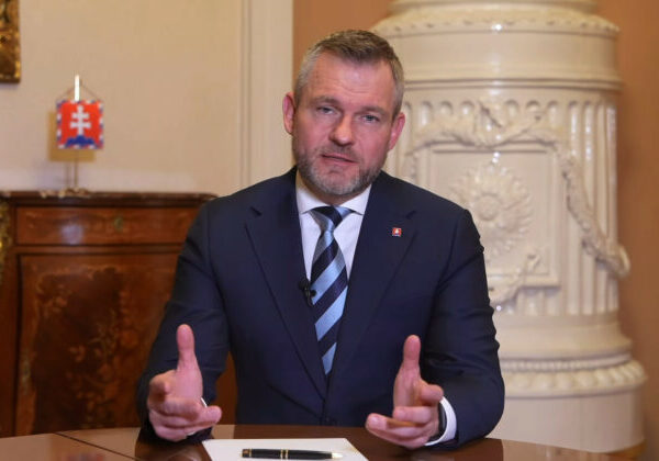 Pellegrini považuje rozhodnutie progresívcov a SaS za nezodpovedné, zmierenie im zrejme nevyhovuje – VIDEO