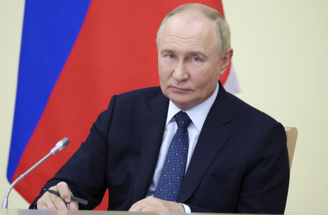 Putinovi sa „plní sen“ o nárazníkovej zóne, vytvárajú ju však Ukrajinci a v ruskej…
