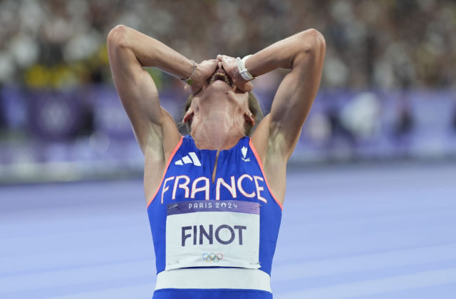 Finotovú od zisku olympijskej medaily…
