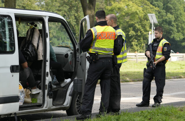 Nemecko začalo s náhodnými kontrolami na hraniciach so svojimi piatimi západoeurópskymi susedmi, chce tak…