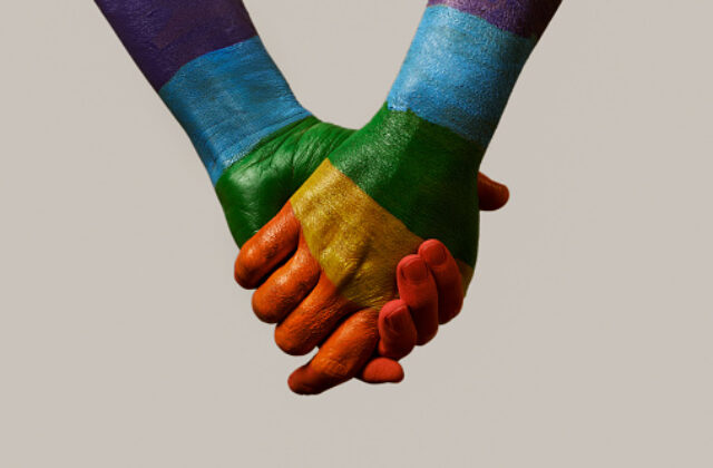 Vláda by mala predložiť do parlamentu inštitút životného alebo registrovaného partnerstva, a to nielen&hellip;