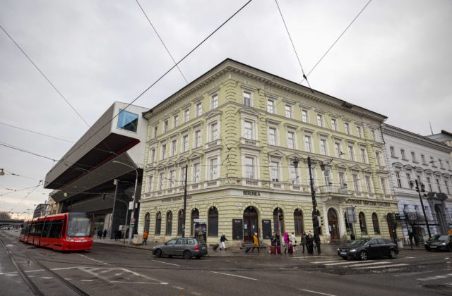 Nový riaditeľ SNG sa dištancuje…