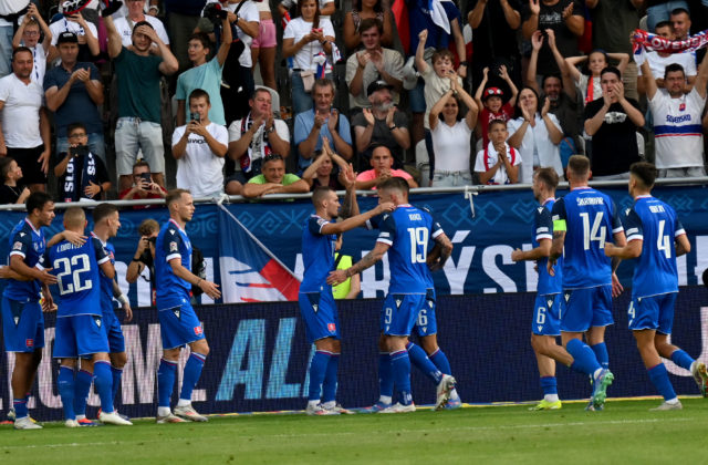 Slovenskí futbalisti budú pri žrebe…