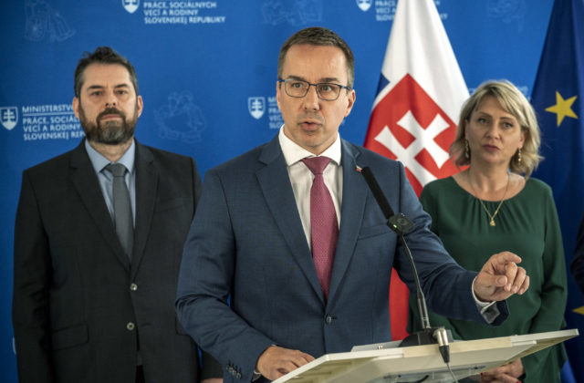 Legislatíva o práci namiesto dávok ide do pripomienkového konania, Tomáš predstavil tri hlavné zmeny&hellip;