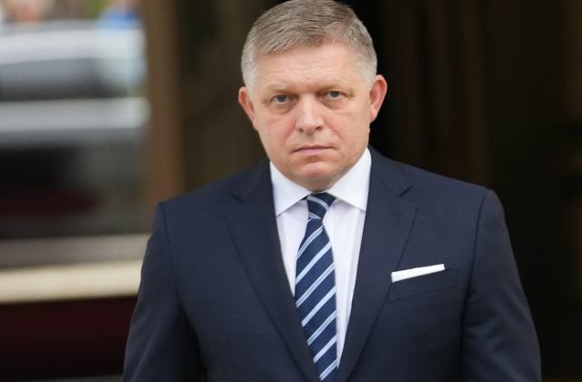 Fico: Stále sú naplnené podmienky na podobný útok, ako sa stal v Handlovej. Okrúhly stôl by napätú situáciu nevyriešil