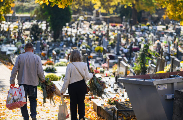 Na Slovensku si v piatok pripomíname Sviatok všetkých svätých, na hroboch bol v minulosti&hellip;