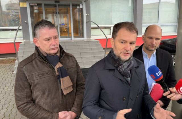 Tendre na rukavice pre vojakov a policajtov má…