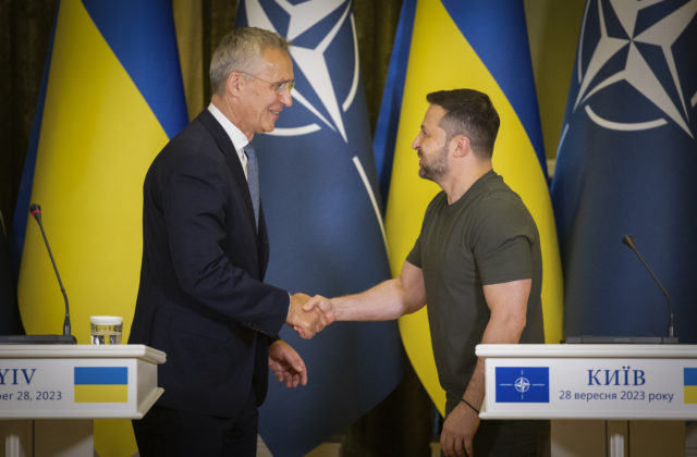 Ukrajinu možno pozvú do NATO ešte pred budúcoročným samitom, myslí si Kuleba