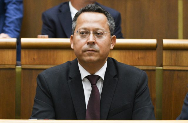 Poslanci budú o konsolidačných opatreniach hlasovať vo štvrtok, koalícia sa dohodla na viacerých pozmeňujúcich&hellip;