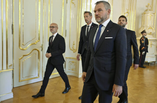 Opozícia si musí plniť svoju základnú úlohu, ktorou je kontrola vládnej moci, zdôraznil Pellegrini…