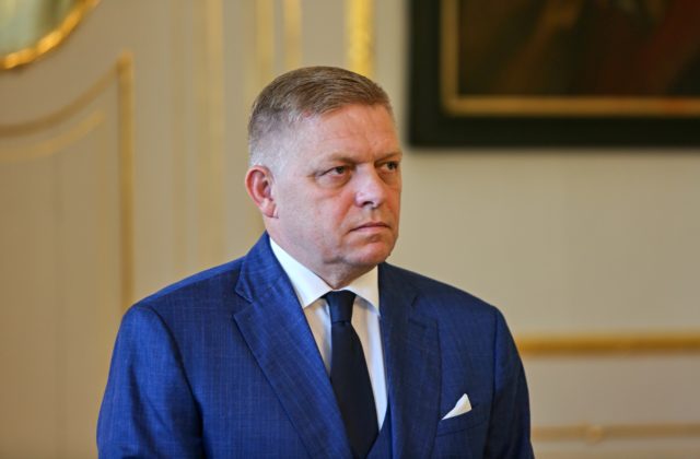 Šanca na predčasné voľby v roku 2025 je…