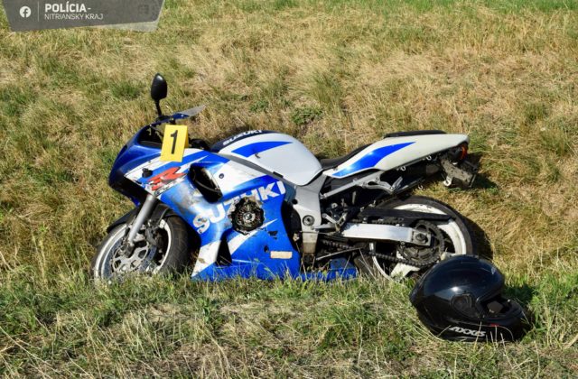 Motorkár narazil pri Kozárovciach do protiidúcej dodávky, namerali mu viac než tri pol promile…
