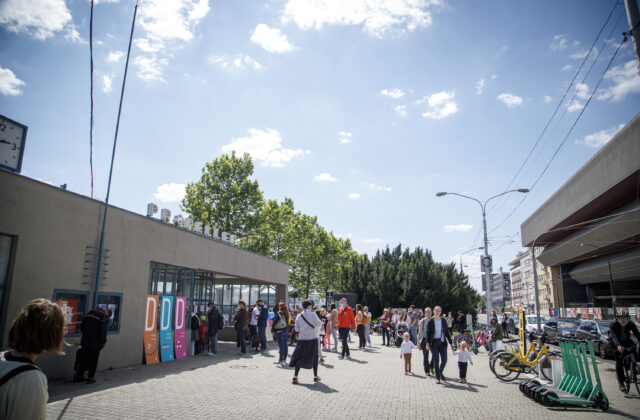 Poslanci Starého Mesta zrušili súťaž na prenájom Propelleru, vyhlásenie novej musia odložiť