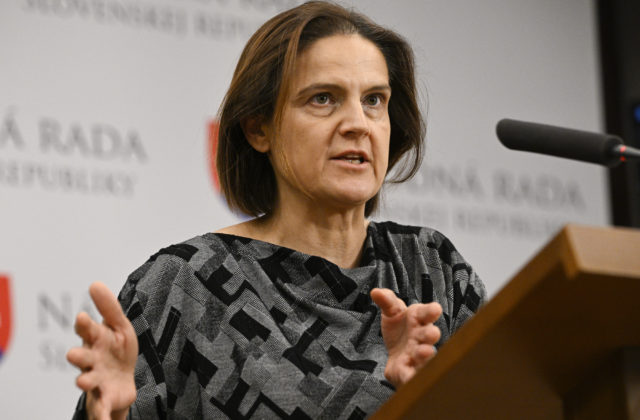 Minister Šutaj Eštok nezvláda svoj rezort, Kolíková poukazuje na kritickú situáciu v Policajnom zbore