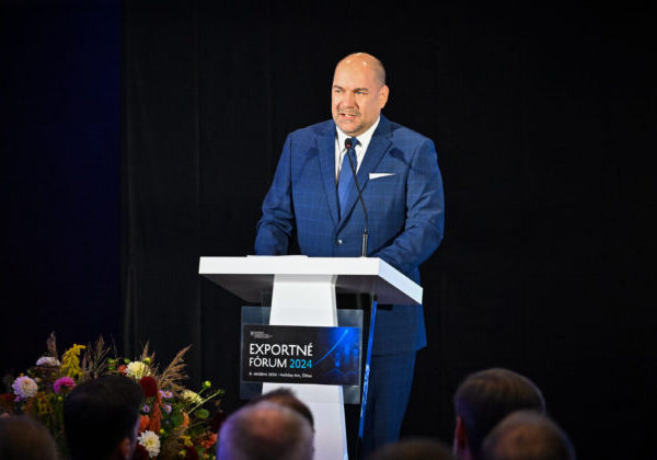 Minister cestovného ruchu Keketi ocenil výnimočné osobnosti aj projekty, cenu za celoživotný prínos dostal Frank – FOTO