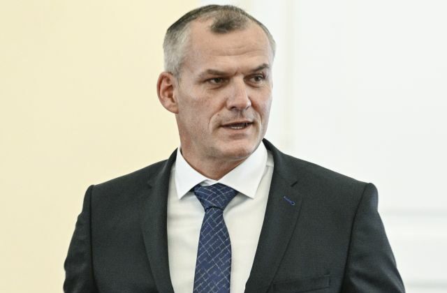 Malatinec vystúpil z poslaneckého klubu strany Hlas-SD…