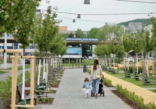 Staré Mesto pokračuje v rozvoji verejných priestorov a modernizácii školských zariadení