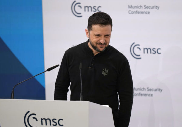 Zelenskyj vyzval na vytvorenie európskej armády a zablokoval dohodu s Trumpom