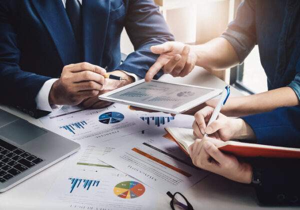 Podnikatelia v otvorenom liste vláde vyjadrili znepokojenie nad smerovaním Slovenska, volajú po stabilite a reformách