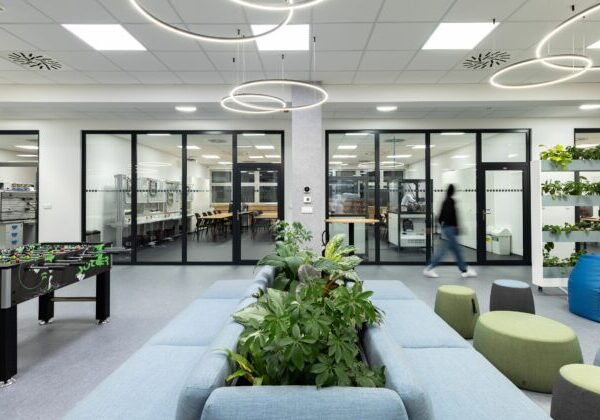 Schaeffler predstavil moderné školiace centrum na Kysuciach: Investícia do vzdelávania a rozvoja zamestnancov aj mladých talentov