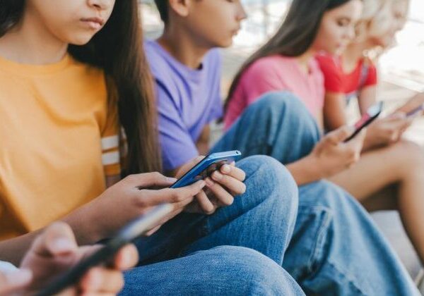 Ústredie práce si pripomína Deň bezpečnejšieho internetu, tohtoročnou témou je „Spoločne pre lepší internet“