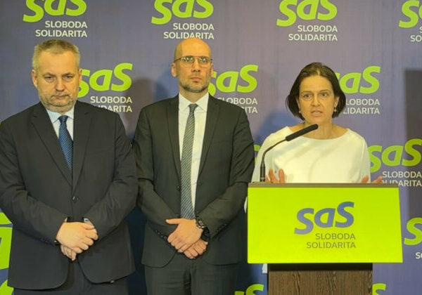 Fico si neplní svoje povinnosti a správa sa ako „Putinov agent“. Nikto nie je nútený byť premiérom, uviedla Kolíková – VIDEO