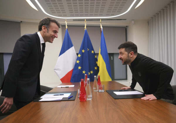 Zelenskyj hľadal bezpečnostné záruky, k diskusii o mieri sa vyjadrili aj Scholz a Macron