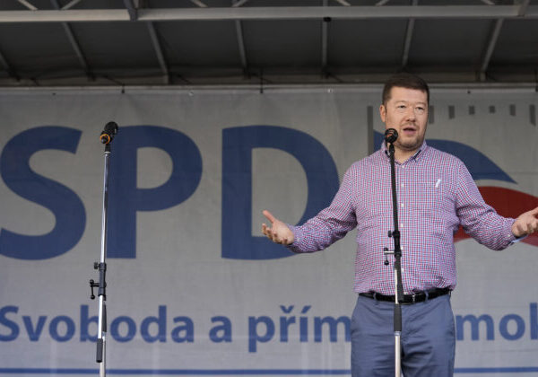 Český parlament súhlasil si stíhaním poslanca Tomia Okamuru za podnecovanie k nenávisti