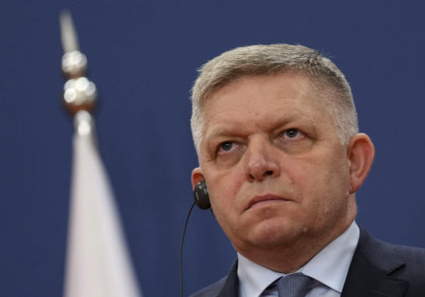 Fico de facto odmietol stretnutie s generálnym tajomníkom NATO, podľa Šimečku nie je zažehnaná ani koaličná kríza – VIDEO