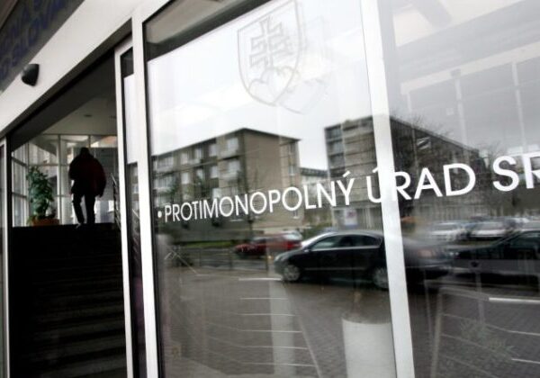 Protimonopolný úrad posudzuje prevádzkovateľa predajní Planeo, ktorý chce deväť predajní Nay