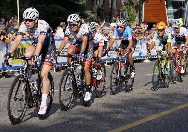 Popredné tímy odstúpili z francúzskych pretekov Étoile de Bességes, dôvodom sú obavy o bezpečnosť