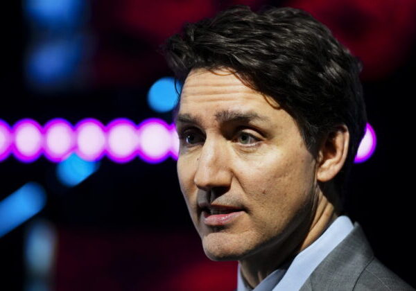 Americkým clám na oceľ bude Kanada vzdorovať, vyhlásil Trudeau