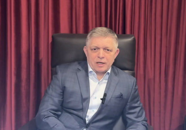 Blíži sa definitívne rozuzlenie krízy v Hlase a v SNS, Smer je podľa Fica pripravený na všetky varianty – VIDEO