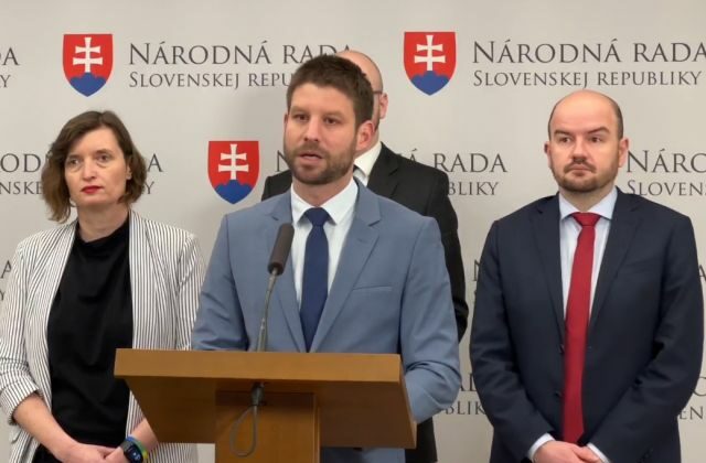 Okrúhly stôl u prezidenta je podľa Šimečku…