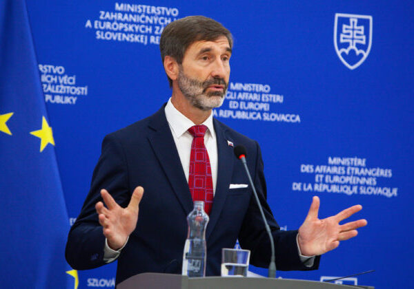 Slovensko sa zaviazalo k zodpovednému využívaniu umelej inteligencie vo vojenskej sfére, potvrdil Blanár