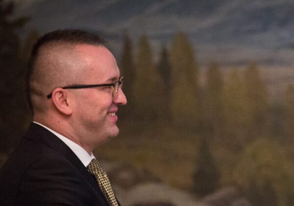 Proces s bývalým riaditeľom SIS Pčolinským bude pokračovať vo štvrtok, zaznieť by mali aj utajované skutočnosti