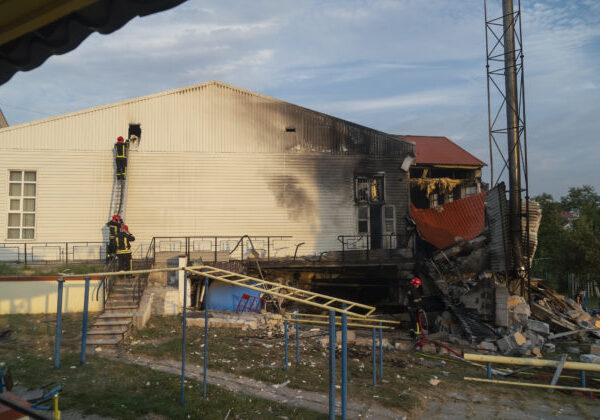 Rusko dobylo dedinu na východe Ukrajiny neďaleko strategického mesta Časiv Jav