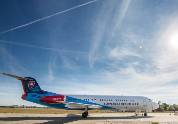 Ministerstvo vnútra vyraďuje jedno z dvoch lietadiel Fokker 100, bude na náhradné diely