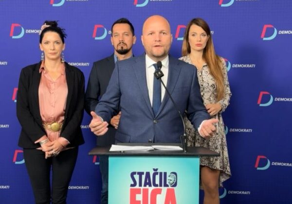Demokrati sa nikdy nestretávali s Ficovým atentátnikom, nebol ich členom a ani sa nezúčastňoval na podujatiach – VIDEO